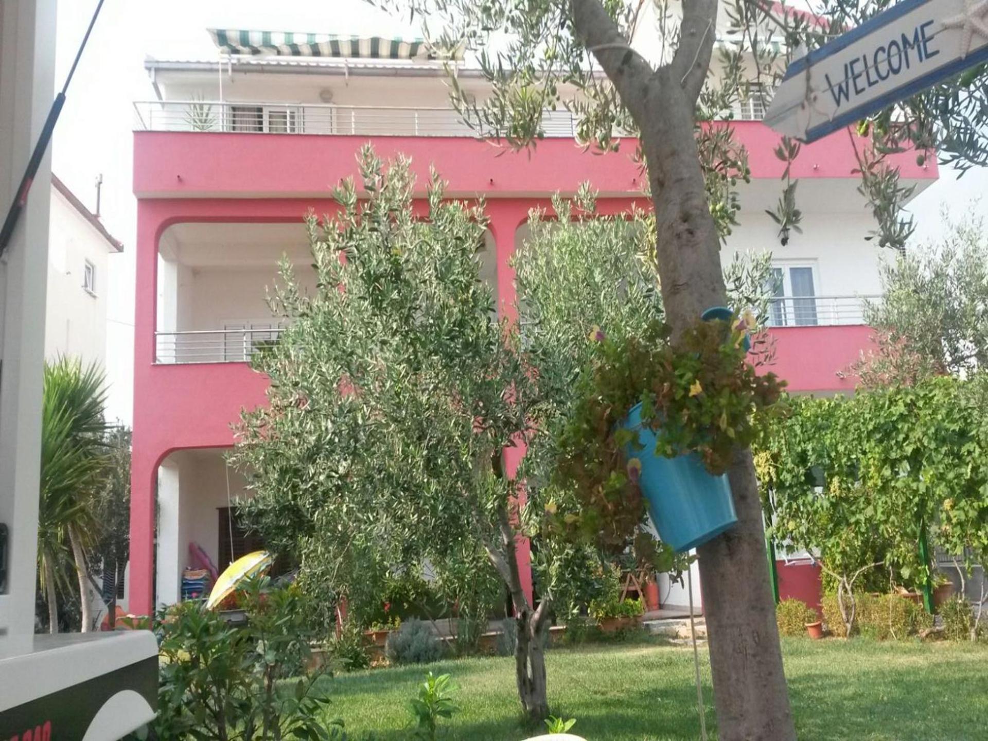 Apartments Mare - 30 M From Pebble Beach Seget Vranjica Exterior photo